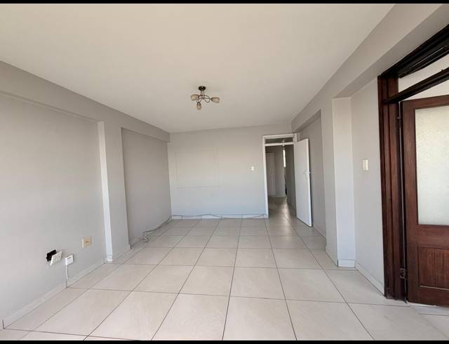 1.5 BEDROOM APARTMENT TO LET IN ESPLANADE